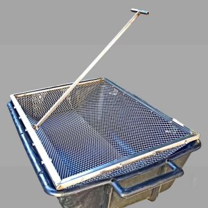 Setaccio Scrapper in acciaio inox per oro con rete fine romboidale