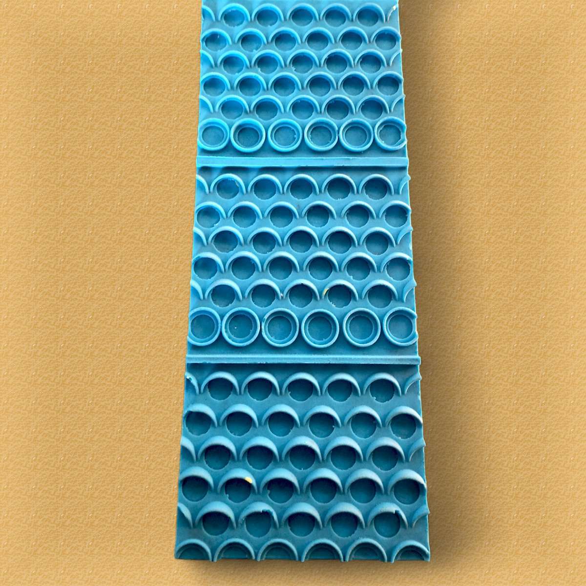 Tappetino a celle 15x40 per ricerca oro in silicone - immagine 2
